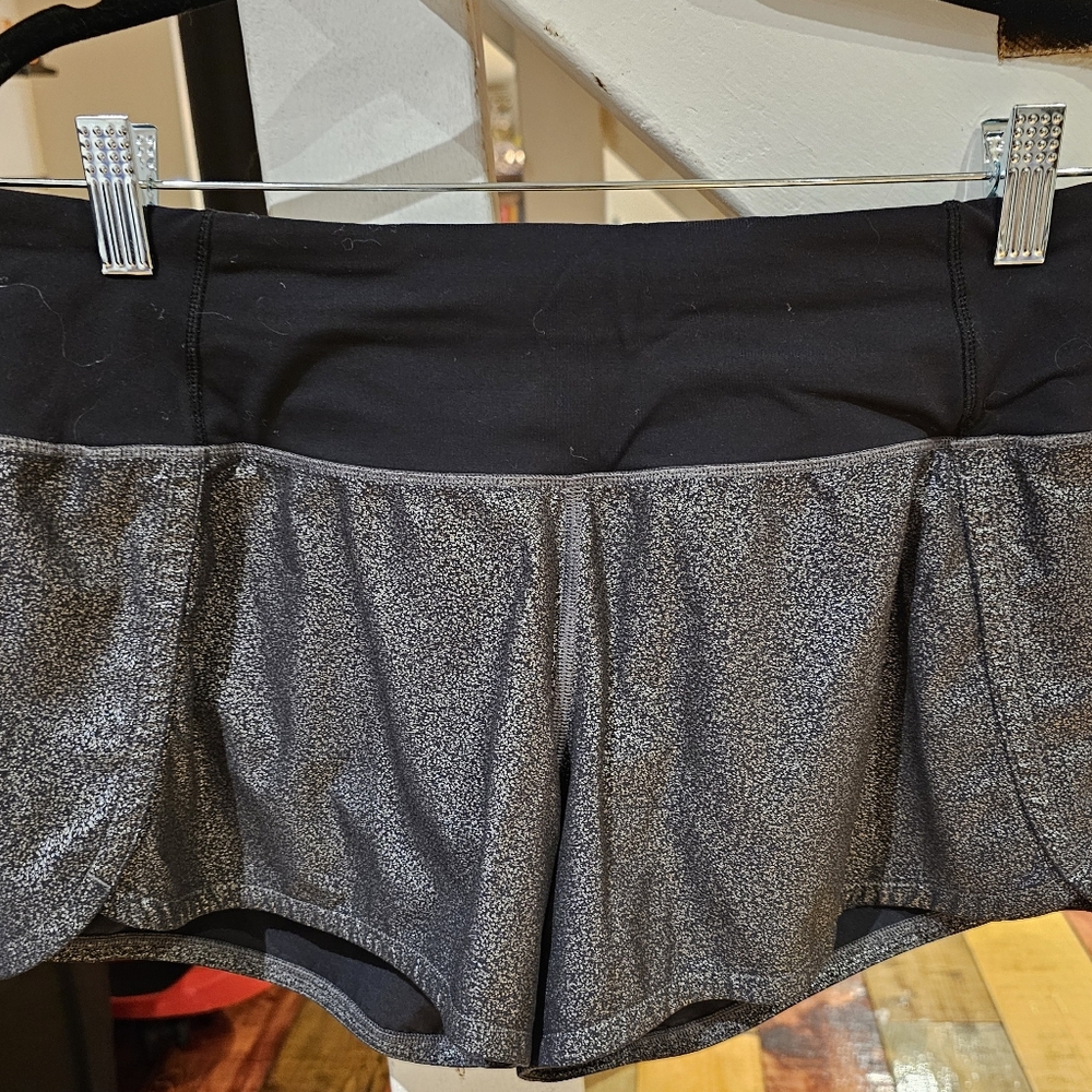 Lululemon shorts size 6